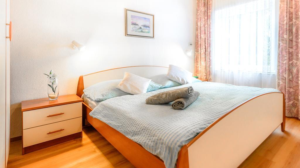 Ferienwohnungen Presslauer Mori - Haus Irmgard Sankt Kanzian am Klopeiner See Ruang foto